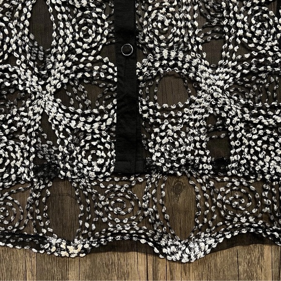 Chicos Travel Collection Needle Stitch Stiff Sheer
Black Silver Thread Jacket L - Picture 10 of 12